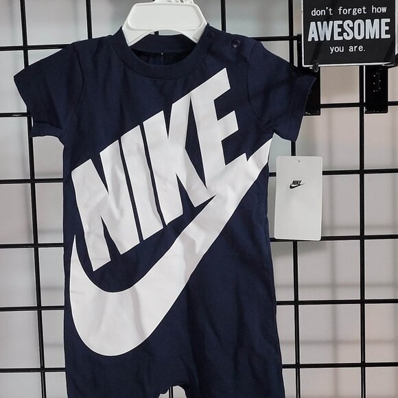 Nike Baby Onesie with Logo - Cute Athletic Outfit 9M - Picture 1 of 12
